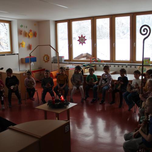 Nikolausbesuch Gruppe Mondschaukel