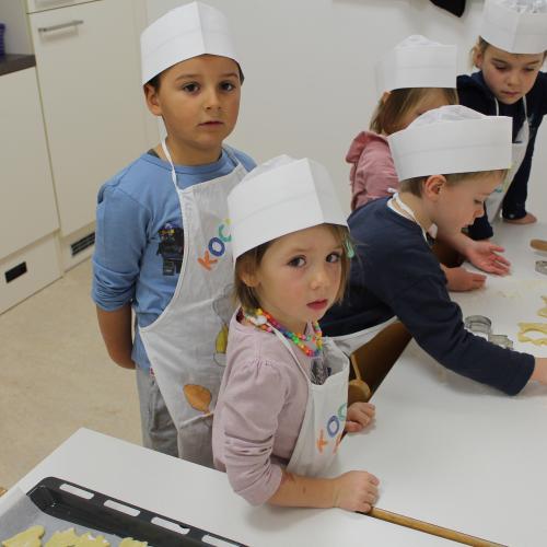 Kekse backen - Gruppe Sternschnuppe