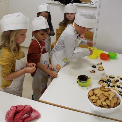 Kekse backen - Gruppe Sternschnuppe