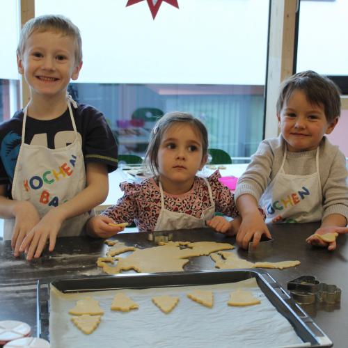 Kekse backen - Gruppe Mondschaukel
