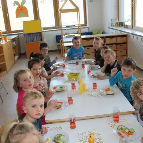 Osterjause Gruppe Sonnenstrahl