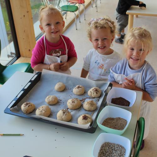 Brot backen bei den Purzlzwergen