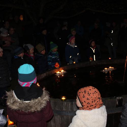 Der Laternenspaziergang der Gruppe Sternschnuppe