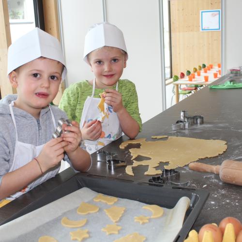 Das Kekse backen in der Gruppe Sonnenstrahl!