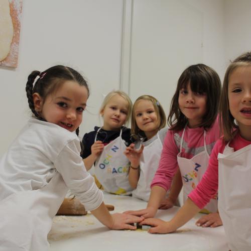Das Kekse backen in der Gruppe Sternschnuppe!