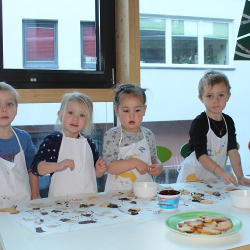 Das Kekse backen bei den Purzlzwergen!