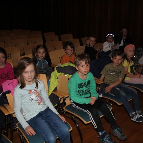 Theaterbesuch "Das kleine Ich bin Ich"