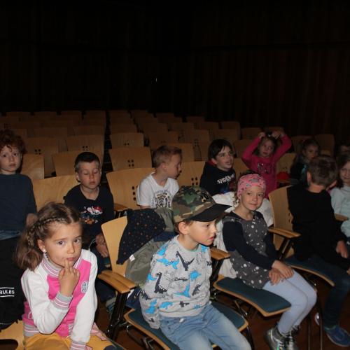 Theaterbesuch "Das kleine Ich bin Ich"