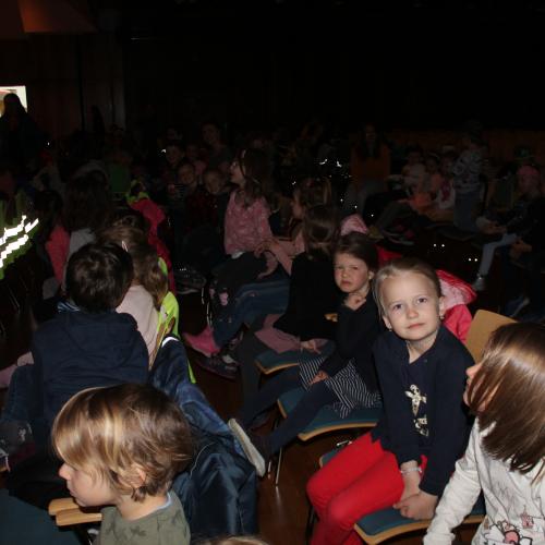 Theaterbesuch "Das kleine Ich bin Ich"