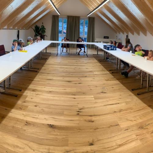 Gruppe Mondschaukel auf der Gemeinde!