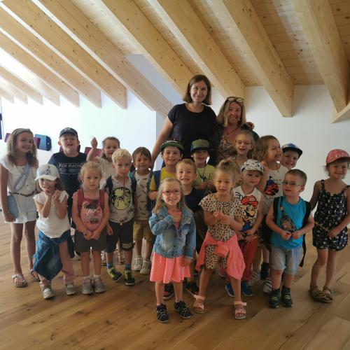 Gruppe Regenbogen auf der Gemeinde!