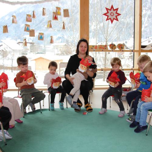 Nikolaus Kinderkrippe