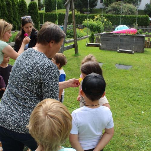 Besuch am Koahof - mit unseren Kräuterexpertinnen Petra und Erika