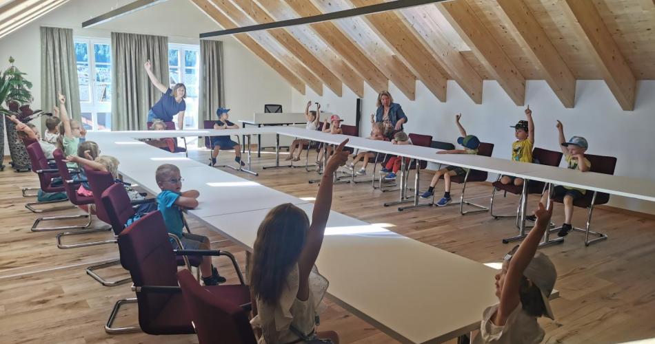 Gruppe Regenbogen auf der Gemeinde!